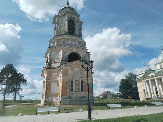 ПЕРЕЕЗД В СТАРИЦУ. ЗНАКОМСТВО С ГОРОДОМ